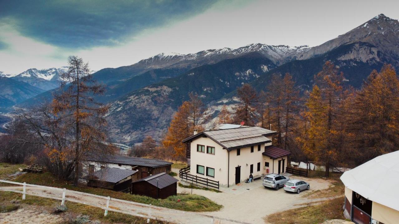 Green Mountain Lodge Oulx Εξωτερικό φωτογραφία
