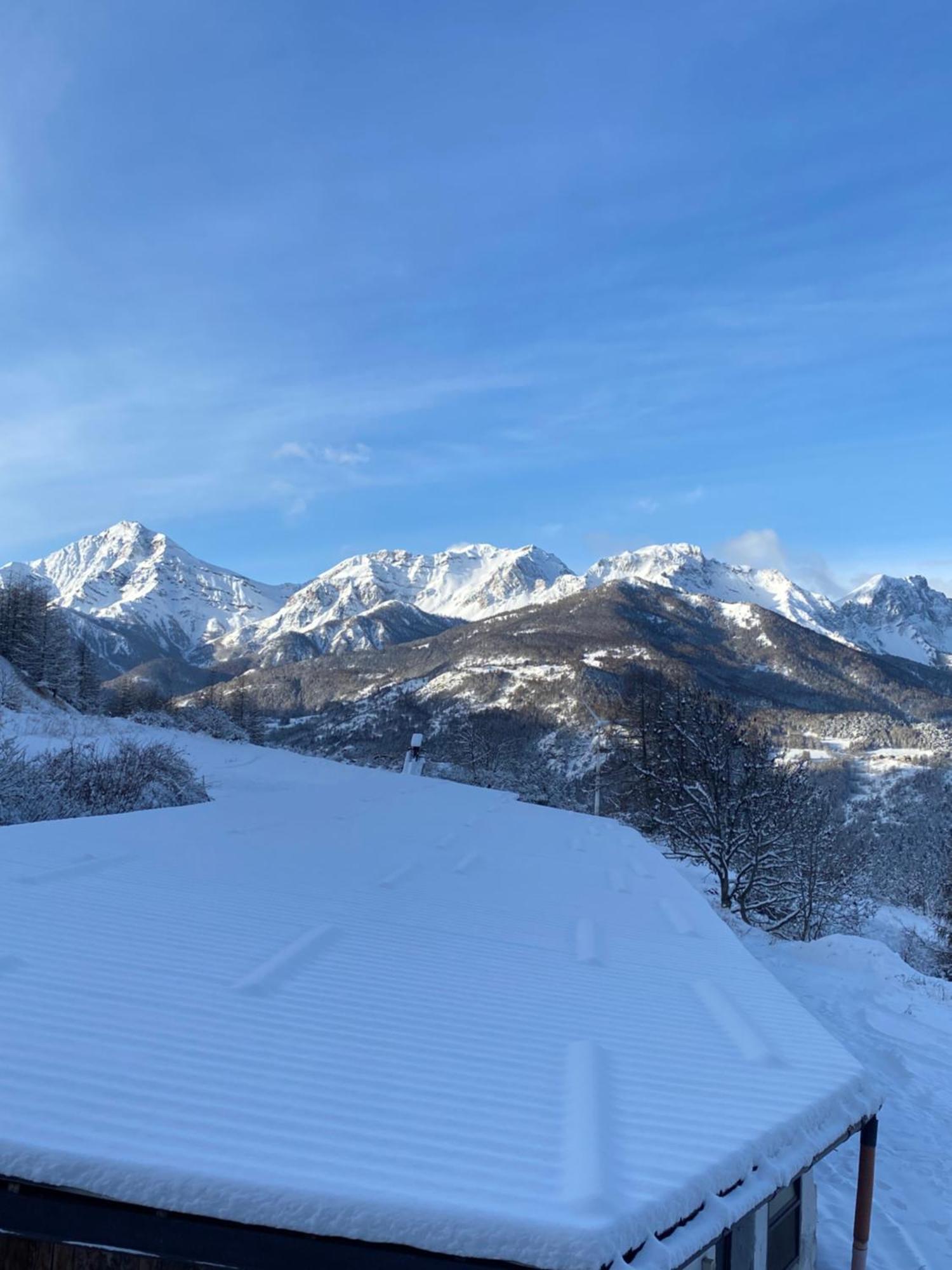 Green Mountain Lodge Oulx Εξωτερικό φωτογραφία