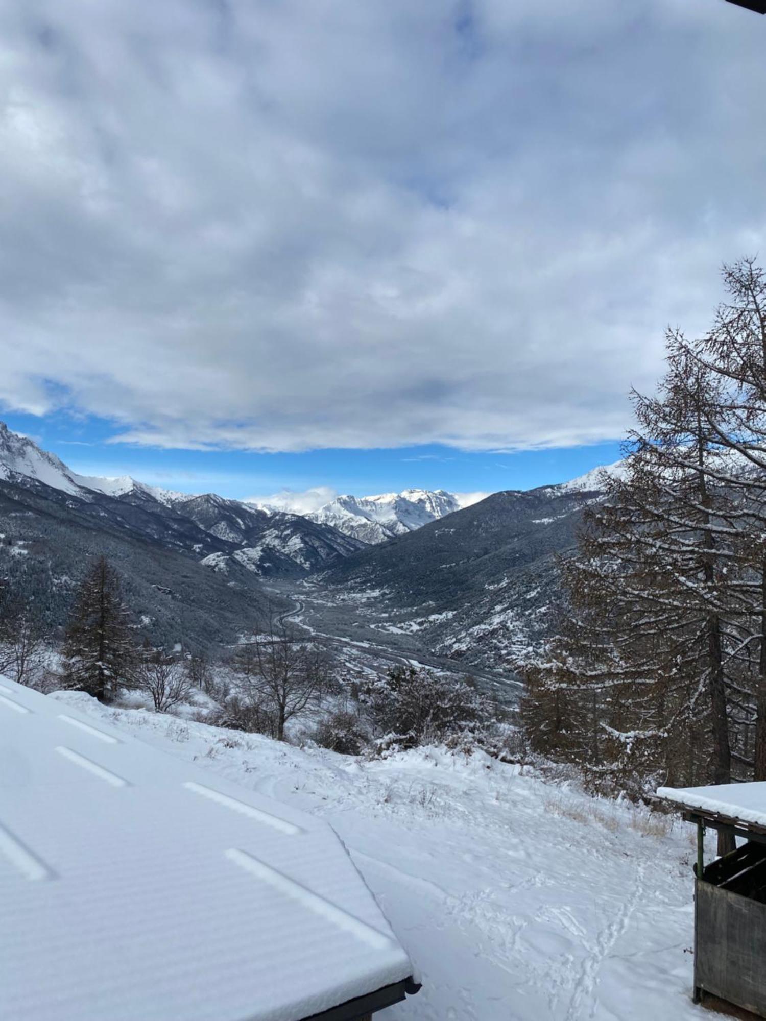 Green Mountain Lodge Oulx Εξωτερικό φωτογραφία